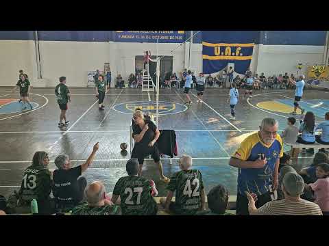 Panteras de Flores Campeones mixto + 50 Newcom  . Panteras vs Aires Puros ( montevideo)