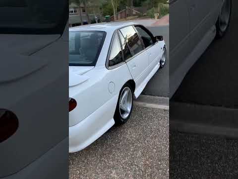 HSV CLUBSPORT VS s2 in Heron white