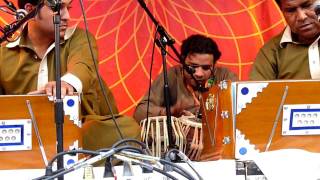 Rizwan-Muazzam Qawwali Dam Mast Qalandar Tabla Solo Part 2