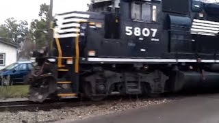 preview picture of video 'Norfolk Southern - Street Running - 6th St. Franklin, Ohio - Tuesday, September 25, 2012'