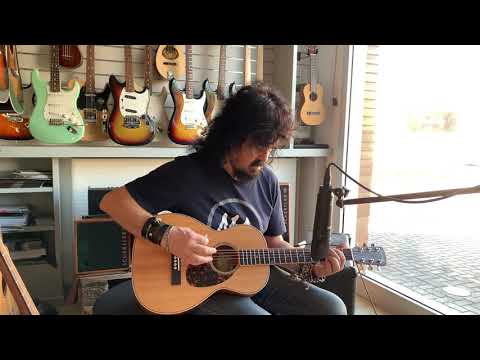 Larrivée P-03 Parlor