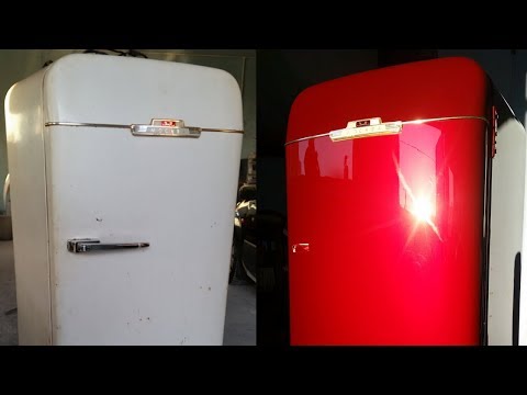 Кузовной ремонт холодильника ЗИЛ 1965 года.