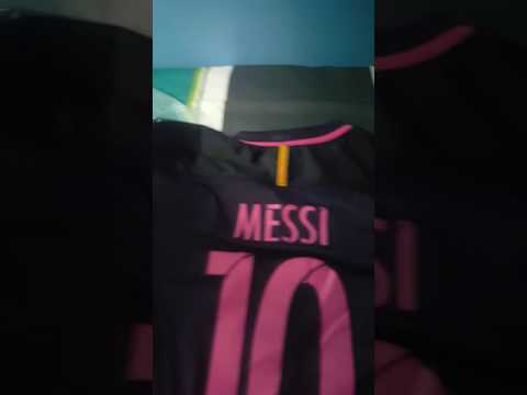 Barcelona Away Jersey Kit 2016-2017  Review