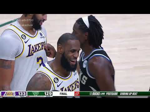 The entire Lakers team showing sportsmanship & love with the Bucks 🤝