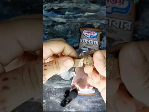 KitKat with gift new package #youtubeshorts #shortvideos #snacks
