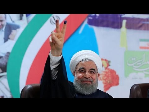 روحاني يتقدم للترشح لولاية رئاسية ثانية