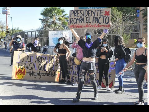 AMLO achaca a "conservadores" utilizar al movimiento feminista