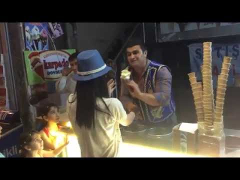 Istanbul: Hinterhältiger Eisverkäufer