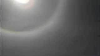 preview picture of video 'Rainbow Orb around Sun - Chemtrails'