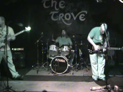 Live at the trove in Grants Pass Orgeon Performing "love is a four letter word"