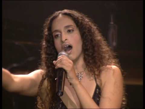 Noa (Achinoam Nini): Noa sings Boi Kala - Concert with Solis