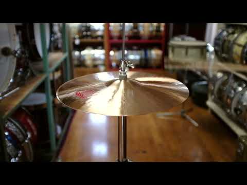 Paiste 14" 2002 Medium Hi-Hats 857/979g