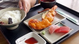 preview picture of video 'Gourmet Report:Grilled Lobster Sea urchin sauce,Okinawa グルメレポート 漁港直送のイセエビ'