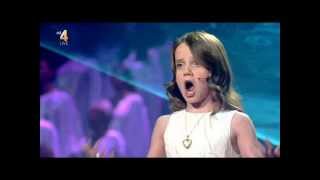 Amira Willighagen and Jackie Evancho singing&quot;Pie Jesu&quot;