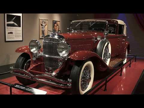 The 1930 Duesenberg Model J Hibbard & Darrin Transformable Cabriolet