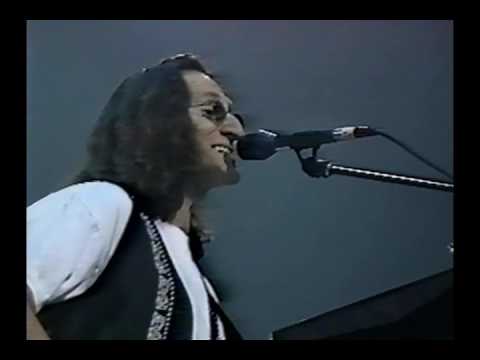 Rush - The Analog Kid - Live 1993 (Old version, new HQ link in description)