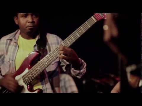 Vídeo - Clipe Promo - Bass Club (Frank Negrão, Cristiano Soares)