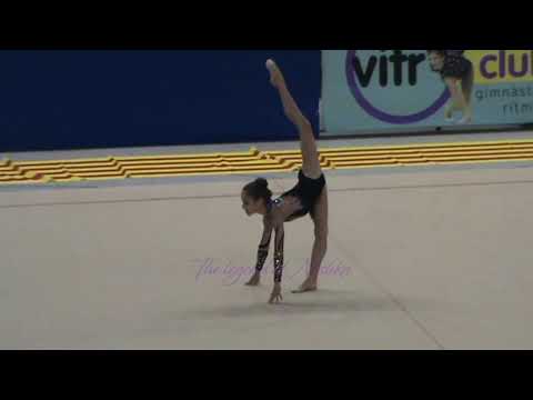 Anastasia DZHURKINA free hands - 2012 Vitry Cup *alevin* (2nd attempt)