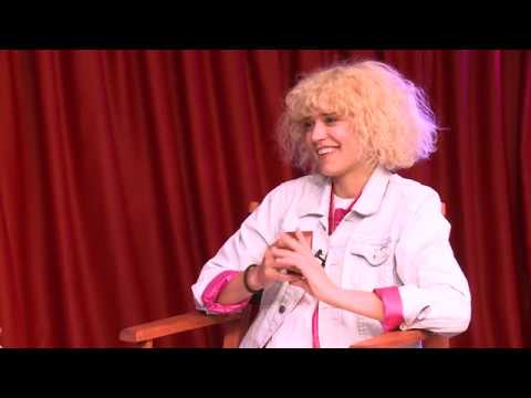 LORI CIOBOTARU raspunde provocarii NESCAFÉ Alegria