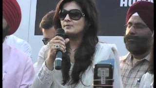 Ajay Devgn, Raveena Tandon walk for 26/11