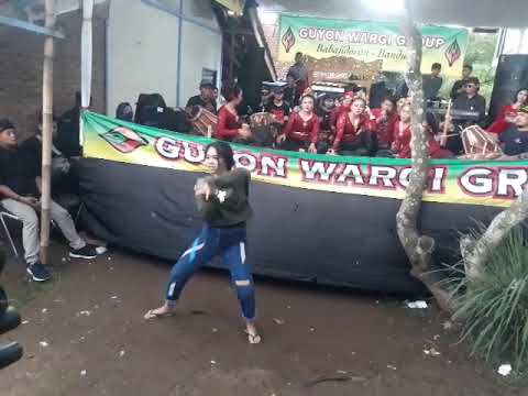 pencug neng DEA,oyag sadayana asli manjah beureum di iring ku bajidor teh idha jipo