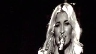 Sarah Connor - &quot;Augen auf&quot; live in Hamburg (03.03.16)