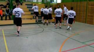 preview picture of video 'Wellucken Fukas gegen Fun Hornets am 29.3.2009'