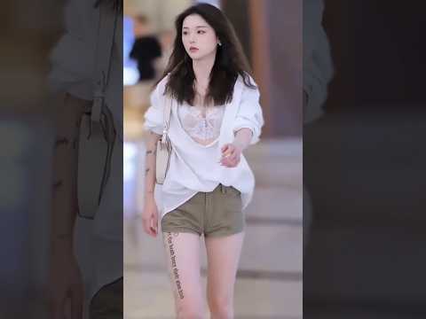 flipping my dog 🤸🏼‍♀️ #yoga #downwarddog #threeleggeddog #bridge #balance