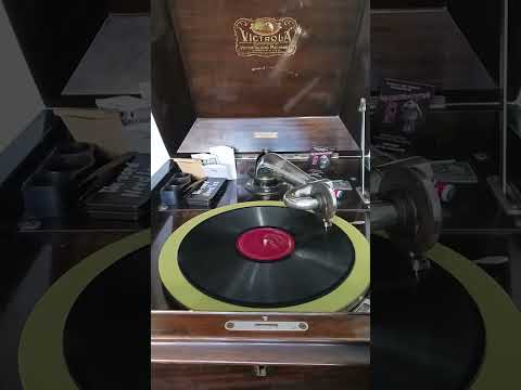 Mother Machree - John McCormack - 1911 - Victor 64181 single sided shellac disc.