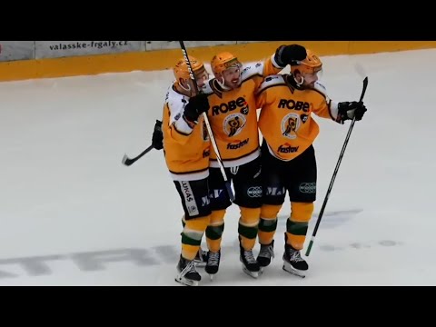 Vsetín ovládl první finále! Rivala zostudil OSMI góly