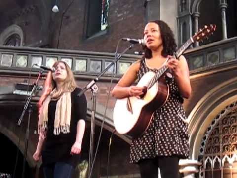 Citizen Helene - PS I Don't Love You (Live @ Daylight Music, Union Chapel, London, 24.03.12)