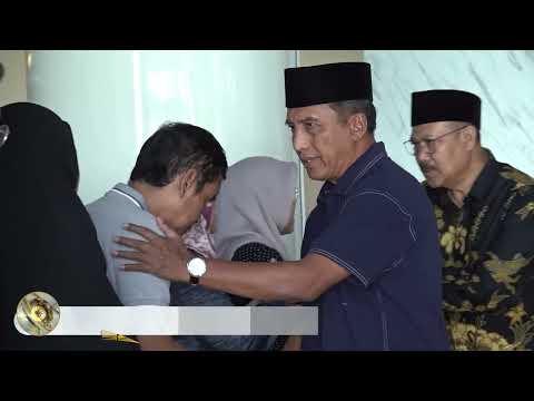 UNESA WINDOW: UNESA Holds a Retirement Ceremony for Professor Prof. Sunarto