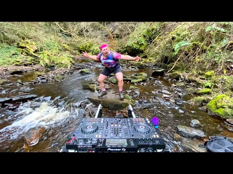 Mobile DJ gets WILD at WATERFALLS...