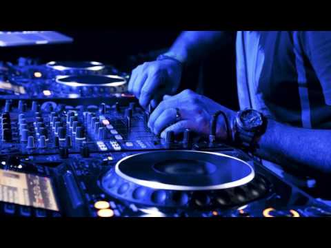 Despacito(subeme la radio remix)DJ Ravin in da mix