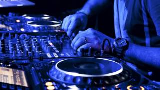 Despacito(subeme la radio remix)DJ Ravin in da mix