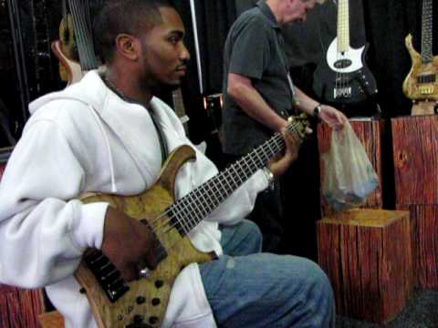 David Raymond jamming at the Marleaux BassGuitar booth