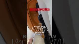 BRAND NEW LAMBRETTA V125 SPECIAL UNBOXING