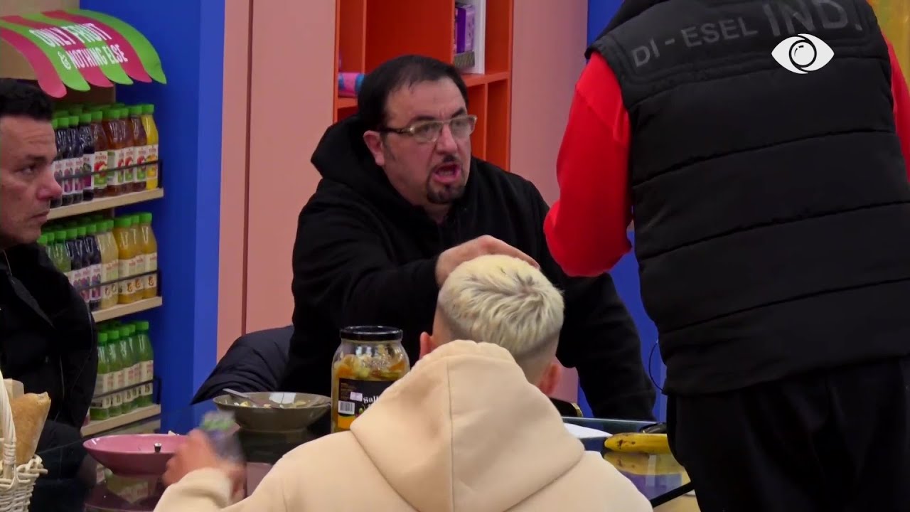 Ta dhash divorcin/ Tone të ashpra gjatë debatit Juli-Gazi: S'ta jap dorën