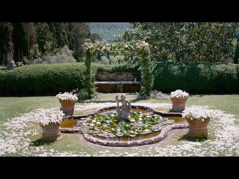 Luxury wedding in the gorgeous nature of Tuscany