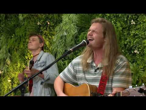 #OpDaaiNoot | Droomsindroom sing 'Hey Sonneblom' | 4 Mei 2022