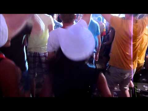 Tomorrowland 2013 Day 3 - Michelle Dropping the Ratchet on Tomorrowland to Showtek