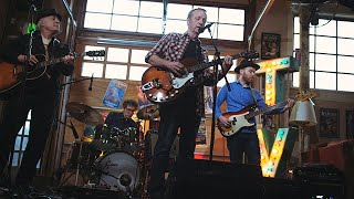 Randy Weeks and The Silent Treatment perform &quot;Change Your Mind&quot;