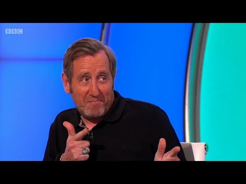 Michael Smiley to umí s otravnými idioty