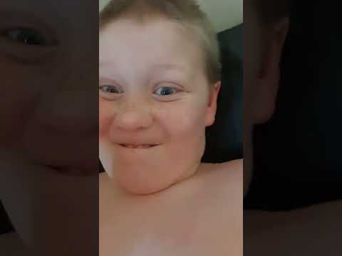 Förför tittar så många på porr helt sjukt va det kommer jag ta upp i den här videon