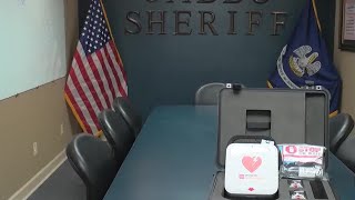 Caddo sheriff's deputies now will have AEDs in their patrol units