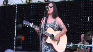 Anika Moa Taupo 2  2011 sings "Running through the Fire" & "In the Morning"