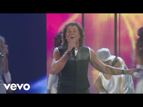 Carlos Vives - El Mar de Sus Ojos (Premios Juventud 2014) ft. ChocQuibTown