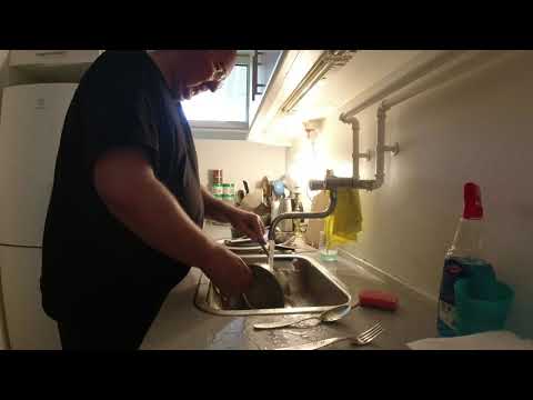 MongoTV_5416 - Mongo Madskole - DANISH MUKBANG - Del 5 - Hønsebouillonsuppe Med KØDBOLLER