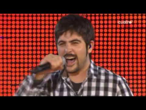 Macaca & Estopa - Con la mano levanta [ premios 40 2010 ]