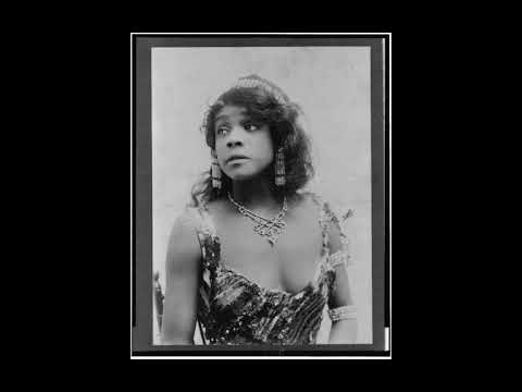 Potato Head Blues - Louis Armstrong & His Hot Seven (1927)
